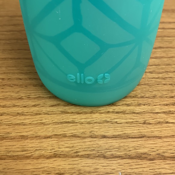 Ello brand glass water bottle replaceable straw rubber sleeve - Picture 4 of 4